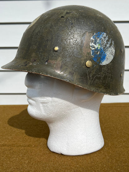 Named WWII M1 Seaman Paper Co. Helmet Liner w/ 29th Infantry Division Emblems