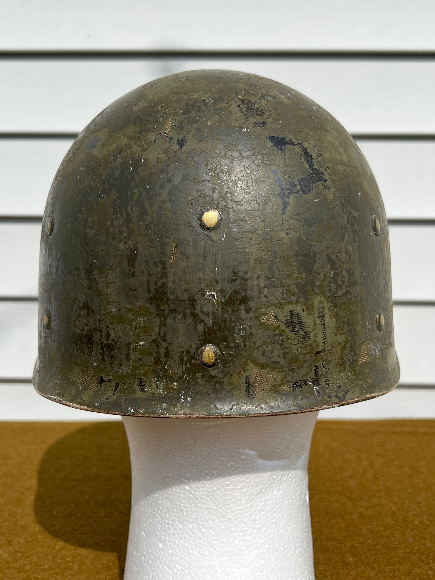 Named WWII M1 Seaman Paper Co. Helmet Liner w/ 29th Infantry Division Emblems